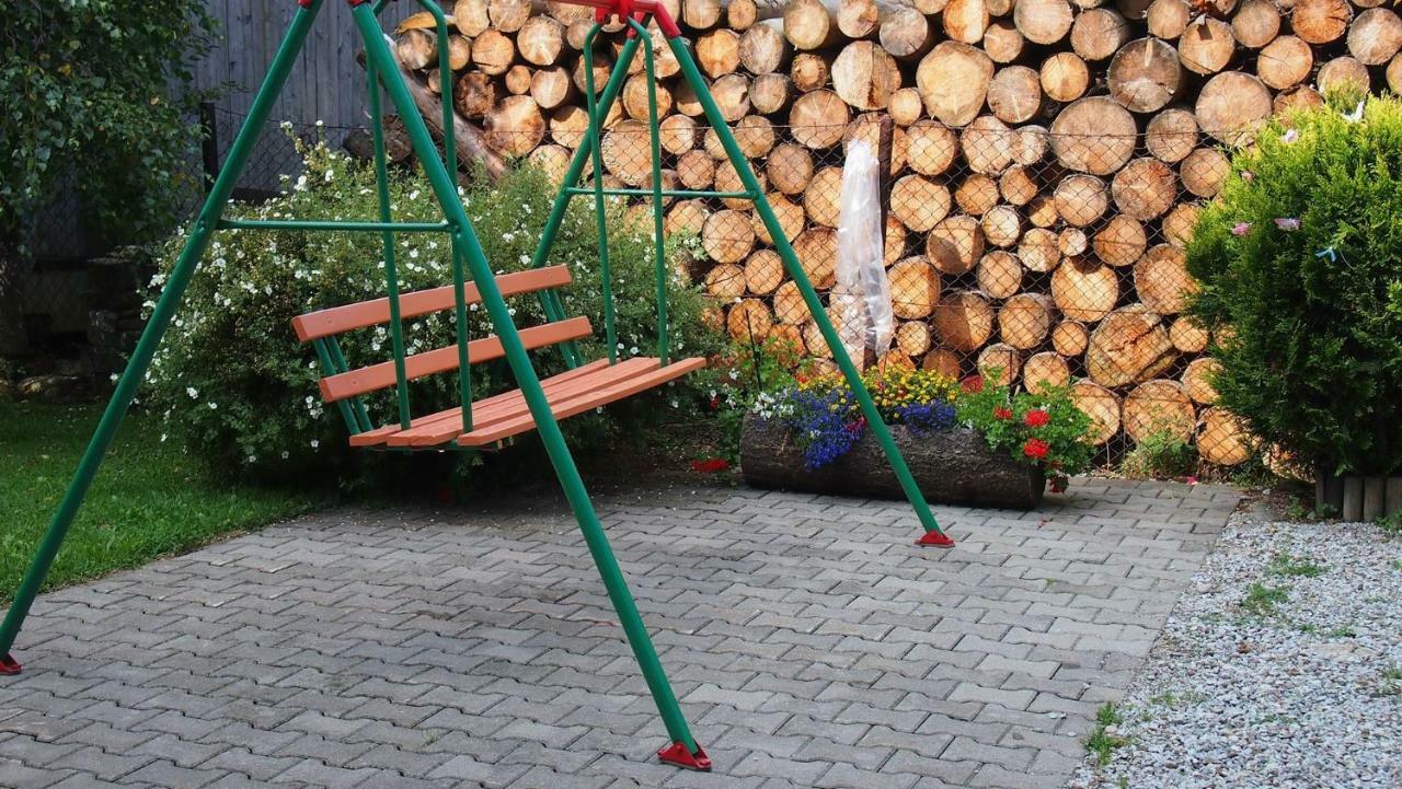 Pokoje Goscinne Pod Jaworem - Obok Pieknego Szlaku Wzdluz Rzeki Bialka, 1Km Do Stokow Kotelnica エクステリア 写真